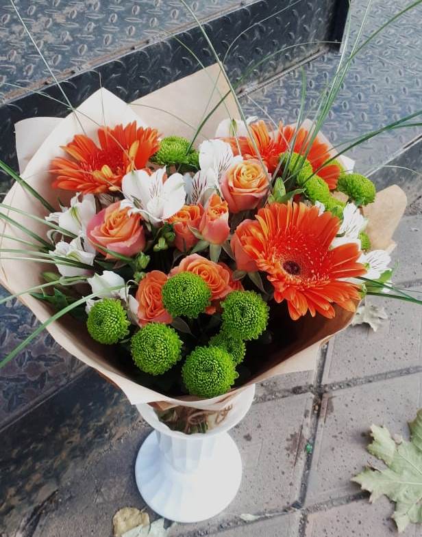 Букет цветов из: Герберы, Хризантемы, Альстромерии и Розы в Турочак