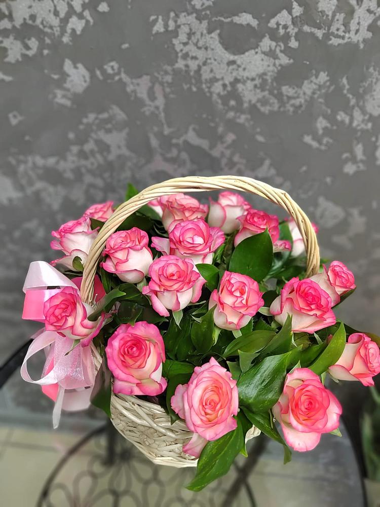 Цветочная композиция из Розы в корзине в Турочак