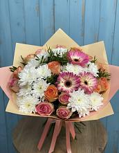 Букет цветов из:  Розы, Герберы и Хризантемы в Турочак
