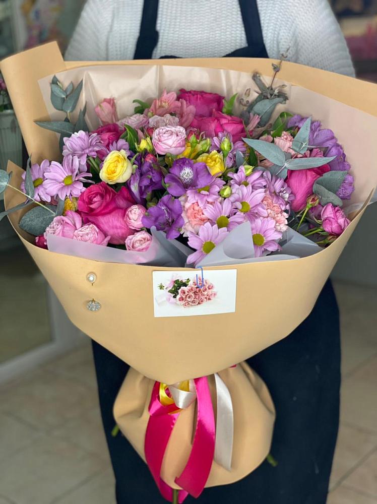 Букет цветов из: Хризантемы, Гвоздики и Альстромерии в Турочак