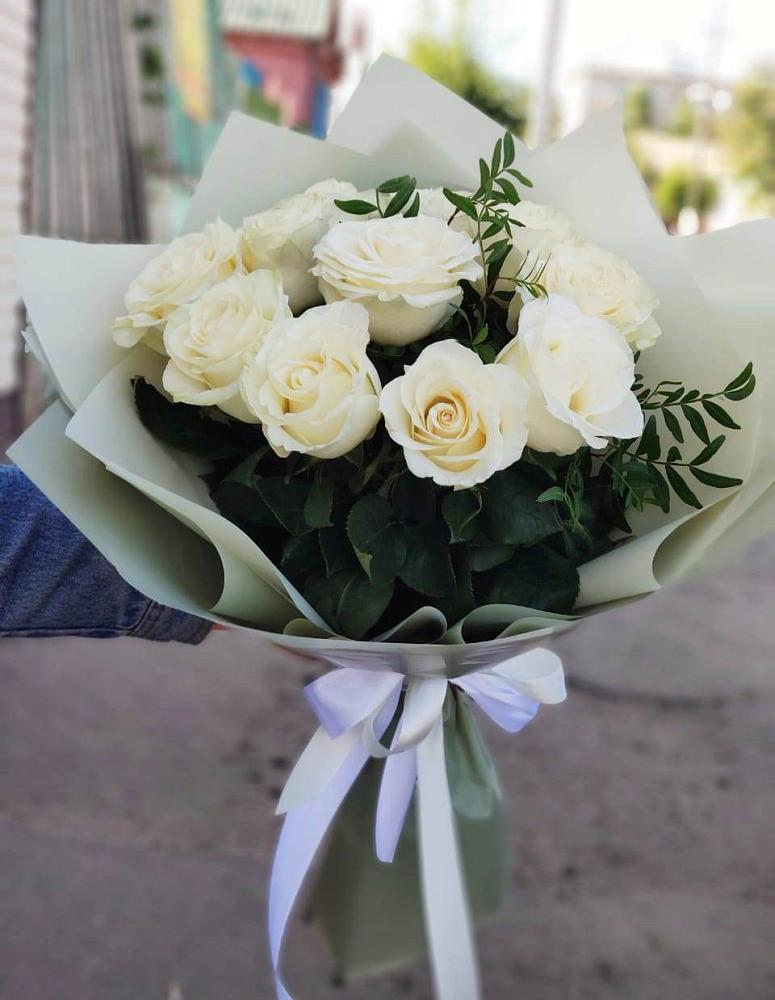 Букет Белые розы Проуд в Турочак