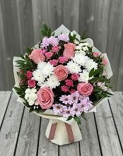 Букет цветов из:  Альстромерии, Гвоздики, Розы и Хризантемы в Турочак