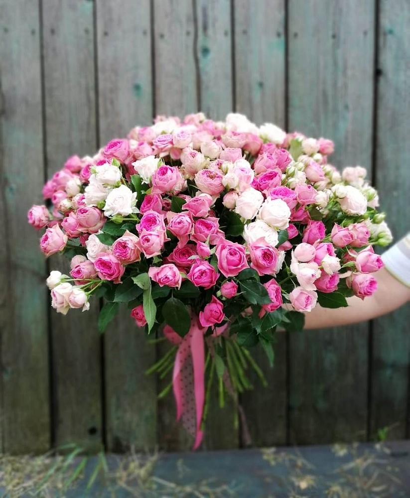 Букет Розовые кустовые розы Натали и Лав Лидия в Турочак